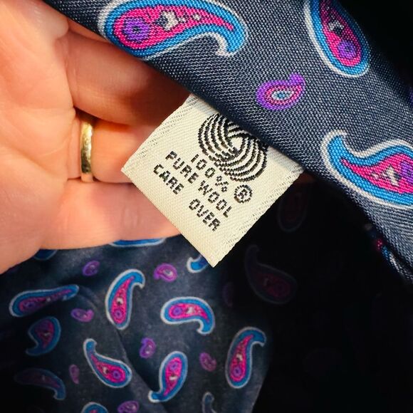 Elegant Blue Trench Coat with Notched Lapels - Picture 6 of 8